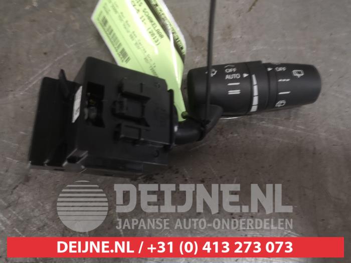 Mazda CX-5 Ruitenwis Schakelaar O493648