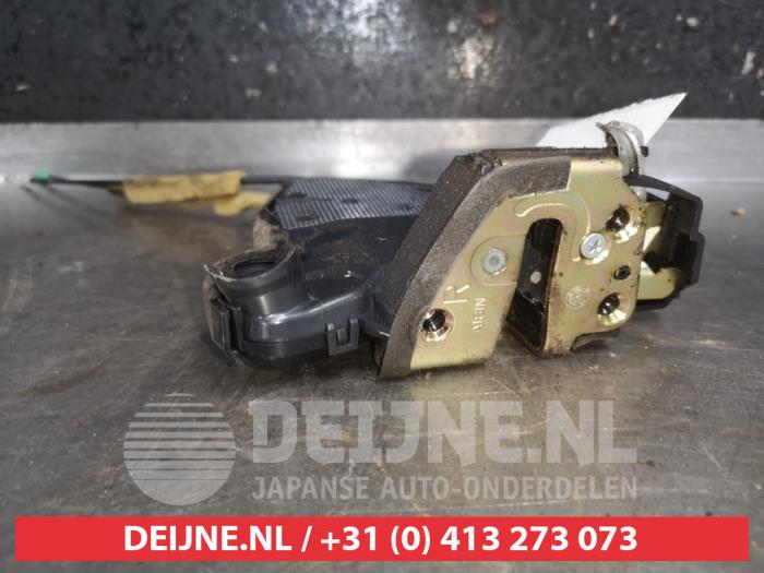 Toyota Corolla Verso Türschlossmechanik 4-türig rechts vorne O493640