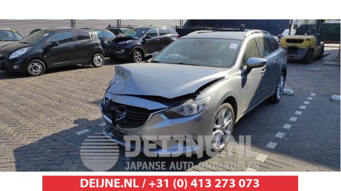 Mazda 6 Bumper Rooster O493684