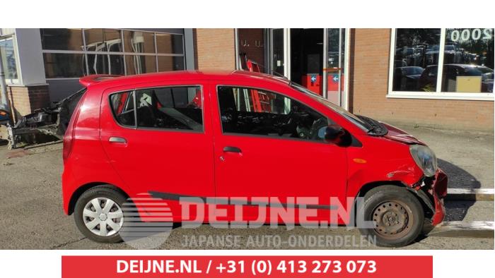 Daihatsu Cuore Tür 4-türig rechts vorne O493791