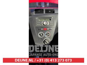 Gebruikte Radio Daihatsu Cuore (L251/271/276) 1.0 12V DVVT Prijs € 50,00 Margeregeling aangeboden door V.Deijne Jap.Auto-onderdelen BV