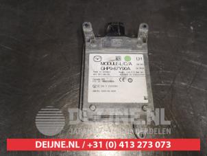 Gebruikte Dode hoek sensor Mazda 6 SportBreak (GJ/GH/GL) 2.2 SkyActiv-D 150 16V Prijs € 100,00 Margeregeling aangeboden door V.Deijne Jap.Auto-onderdelen BV