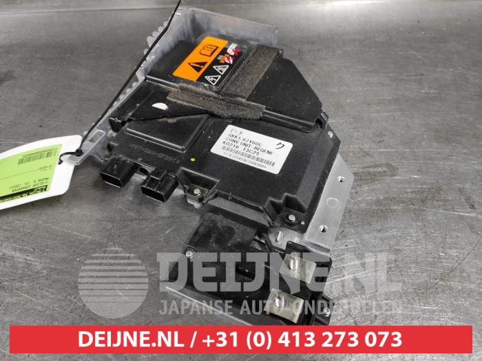 Mazda 6 i-eloop converter O494201