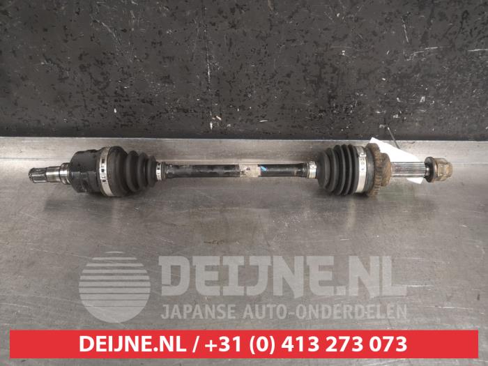 Gebruikte Steekas links-voor Chevrolet Spark 1.0 16V Prijs € 35,00 Margeregeling aangeboden door V.Deijne Jap.Auto-onderdelen BV