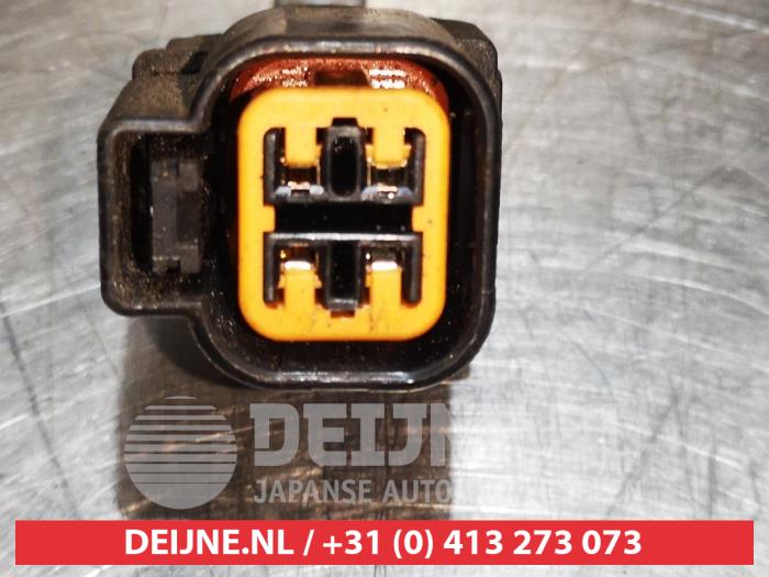 Lambda Sonde van een Kia Cerato 2.0 CVVT 16V 2005