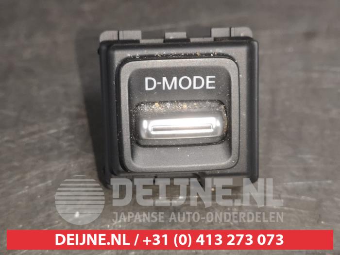 Nissan Juke Schalter (sonstige) O495203