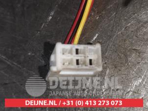 Mazda 323F Türschlossmechanik 4-türig rechts vorne O495338 foto 3
