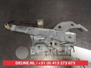 Mazda 323F Ruitmechaniek 4Deurs links-achter O495343 foto 2