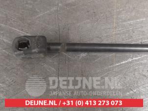 Hyundai I30 Gasdemper links-achter O495444 foto 2