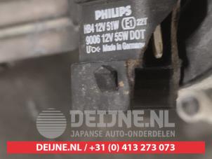 Hyundai Coupe Mistlamp links-voor O495463 foto 3