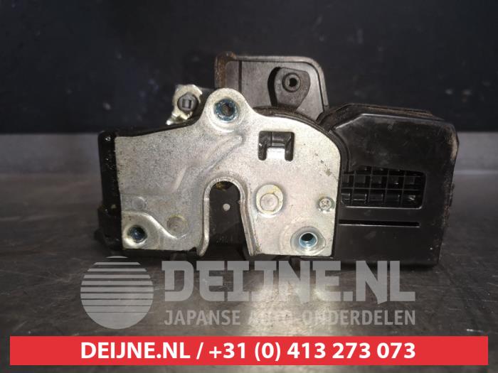Chevrolet Captiva Deurslot Mechaniek 4Deurs links-voor O495529