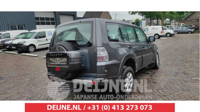Mitsubishi Pajero Rear bumper corner, right O495676