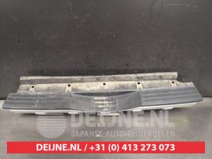 Mitsubishi Pajero Stoßstangenteil Mitte hinten O495677 foto 3