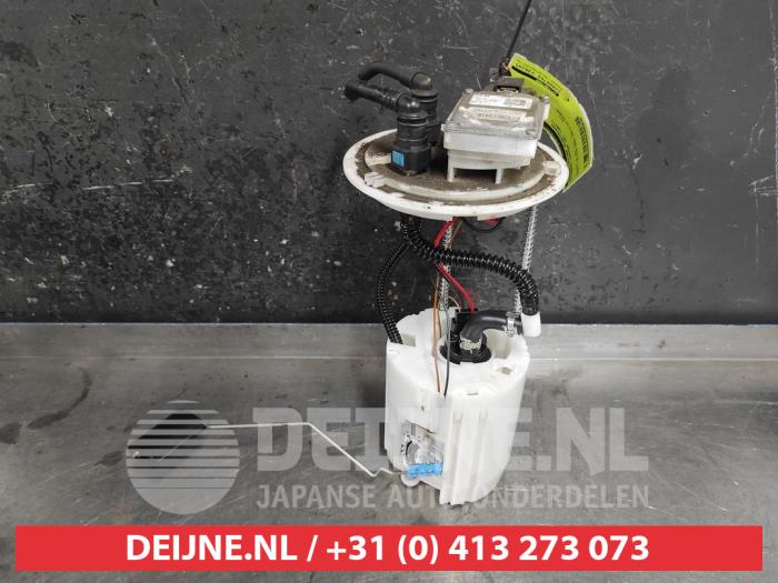 Gebruikte Tank element Pomp Hyundai Tucson (TL) 2.0 CRDi 16V High Power 4WD Prijs € 100,00 Margeregeling aangeboden door V.Deijne Jap.Auto-onderdelen BV