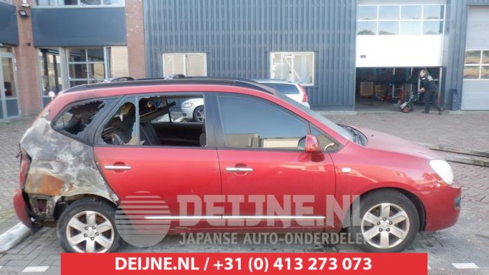 Kia Carens Quarter light, front right O495992