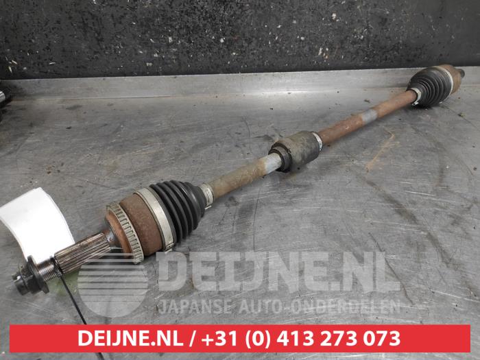 Gebruikte Aandrijfas rechts-voor Hyundai i20 (GBB) 1.2i 16V Prijs € 75,00 Margeregeling aangeboden door V.Deijne Jap.Auto-onderdelen BV