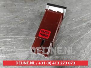 Hyundai IX20 ASR switch O497269 photo 2