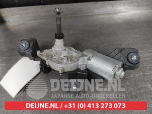Gebruikte Ruitenwissermotor achter Kia Sportage (QL) 1.6 GDI 16V 4x2 Prijs € 35,00 Margeregeling aangeboden door V.Deijne Jap.Auto-onderdelen BV