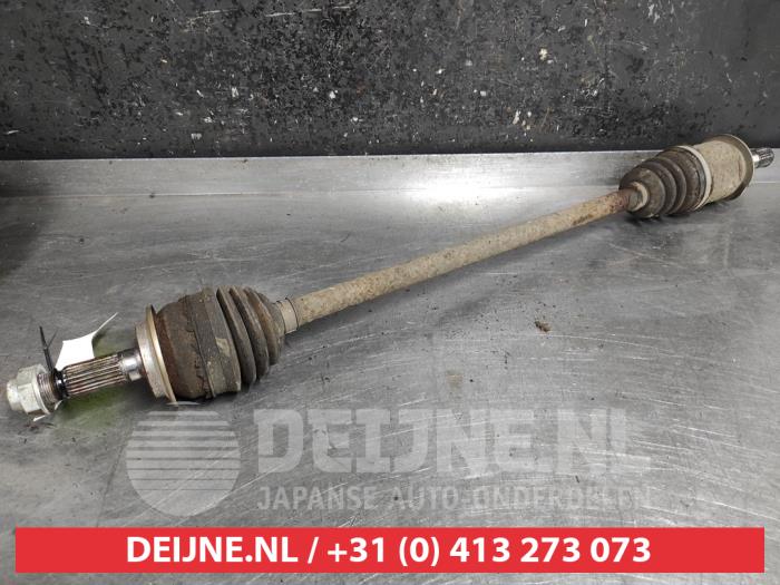 Gebruikte Aandrijfas rechts-achter Honda CR-V (RD5/6/7/8) 2.0i 16V VTEC Prijs € 50,00 Margeregeling aangeboden door V.Deijne Jap.Auto-onderdelen BV