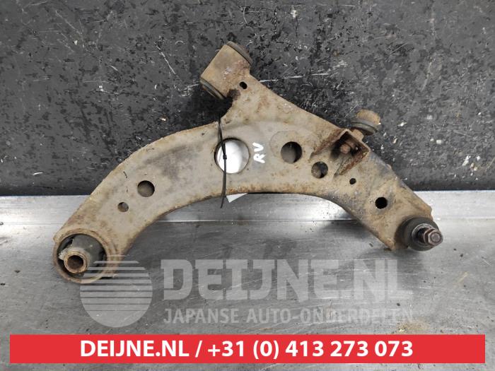 Daihatsu Sirion Draagarm onder rechts-voor O497524