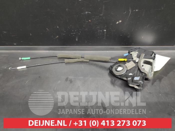 Toyota Corolla Verso Türschlossmechanik 4-türig links vorne O497565