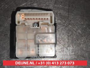 Toyota Avensis Spiegel Schakelaar O497833 foto 2