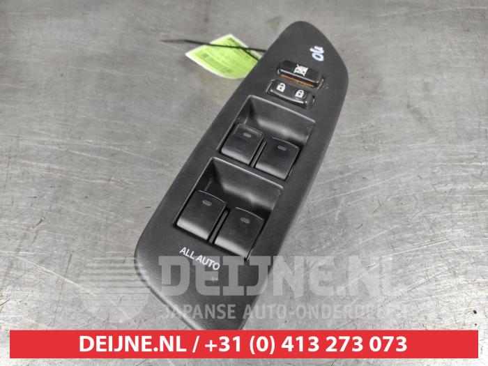 Toyota Auris Multi-functional window switch O497896