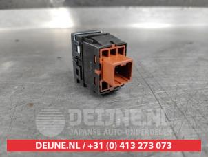 Honda Jazz PDC Schalter O497930 foto 2
