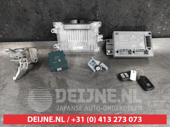 Honda Jazz Engine management computer O498017