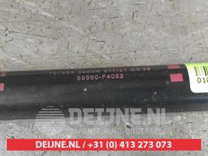 Toyota C-HR Rear gas strut, left O498151 photo 2