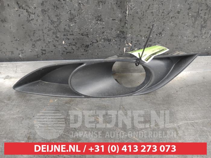 Toyota Auris Bumper Rooster O498165