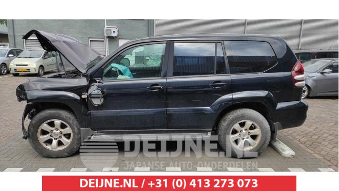Toyota Landcruiser Portier 4Deurs links-achter O498277