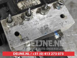 Toyota Verso ABS pump O498367 photo 2