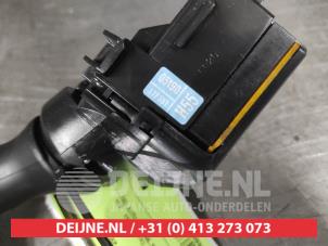 Toyota Verso Ruitenwis Schakelaar O498370 foto 3