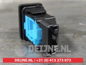 Toyota Verso ASR switch O498377 photo 2
