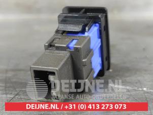 Toyota Verso Schakelaar Koplamp Ihv O498378 foto 2