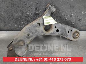 Toyota Verso Front lower wishbone, right O498419 photo 2