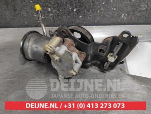 Toyota Avensis Verso Power steering pump O498552 photo 2