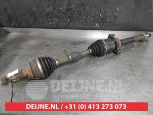 Gebruikte Aandrijfas rechts-voor Toyota Avensis Verso (M20) 2.0 D-4D 16V Prijs € 35,00 Margeregeling aangeboden door V.Deijne Jap.Auto-onderdelen BV