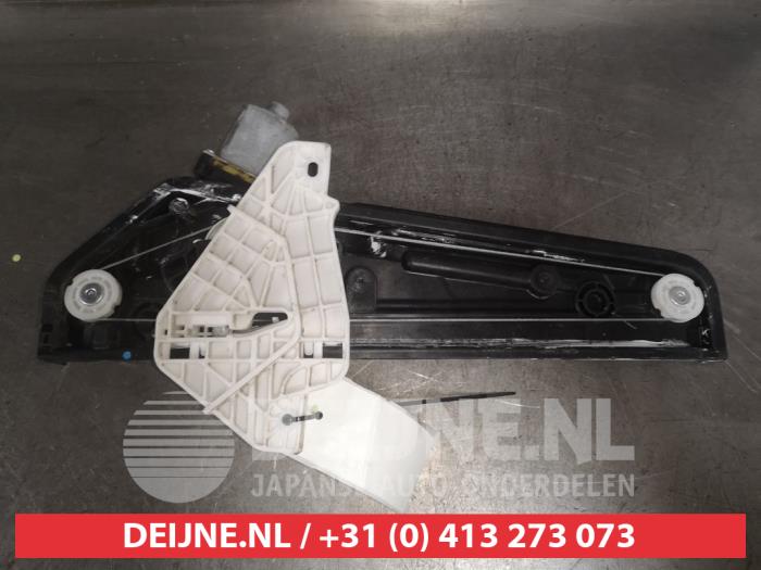 Hyundai Veloster Ruitmechaniek 4Deurs rechts-achter O498744