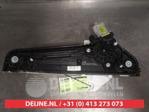 Hyundai Veloster Ruitmechaniek 4Deurs rechts-achter O498744 foto 2
