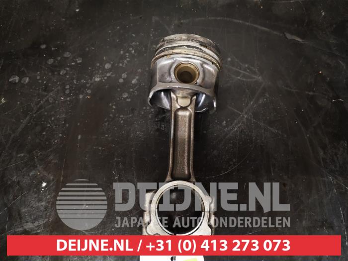 Gebruikte Zuiger Nissan Juke (F15) 1.5 dCi Prijs € 50,00 Margeregeling aangeboden door V.Deijne Jap.Auto-onderdelen BV