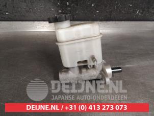 Gebruikte Hoofdremcilinder Hyundai Santa Fe II (CM) 2.7 V6 24V 4x4 Prijs op aanvraag aangeboden door V.Deijne Jap.Auto-onderdelen BV