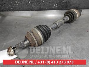 Gebruikte Aandrijfas links-voor Mazda CX-7 2.2 MZR-CD 16V Prijs € 75,00 Margeregeling aangeboden door V.Deijne Jap.Auto-onderdelen BV