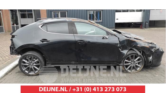 Mazda 3 Türscheibe 4-türig rechts vorne O499842