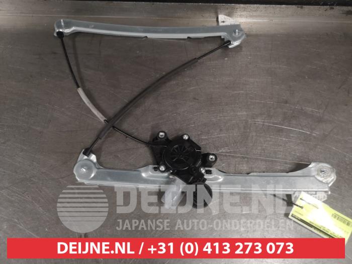 Mazda 3 Fenstermechanik 4-türig rechts vorne O499844