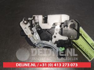 Mitsubishi Colt Deurslot Mechaniek 4Deurs links-achter O499906 foto 2