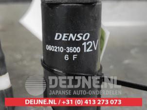 Mitsubishi Outlander Windscreen washer pump O500239 photo 2
