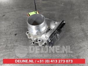 Gebruikte Gasklephuis Kia Stonic (YB) 1.0i T-GDi 12V Eco-Dynamics+ Prijs € 75,00 Margeregeling aangeboden door V.Deijne Jap.Auto-onderdelen BV