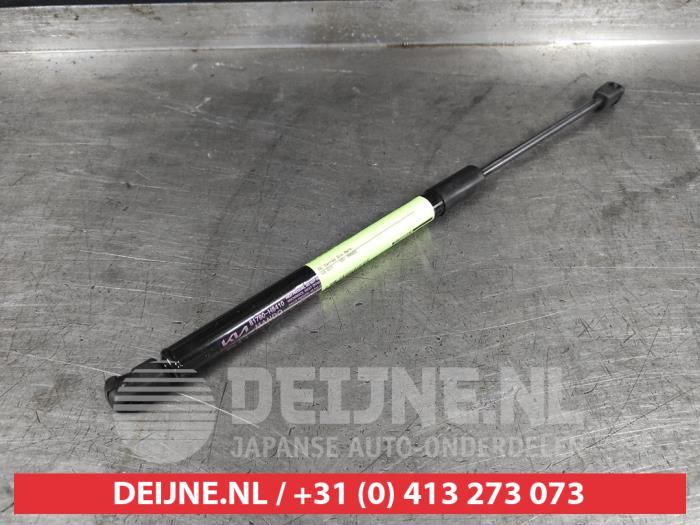 Kia Stonic Gasdemper rechts-achter O500315